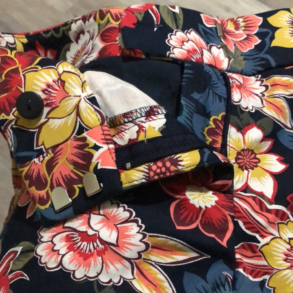 Loft Shorts - Picture 8 of 8